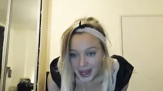 bethundressed Blonde in