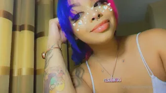 shesacenotorious charming takes off the dress