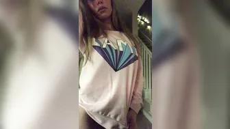 xnicoleanistonx naughty bitch shows pussy