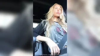 xnicoleanistonx Young curva