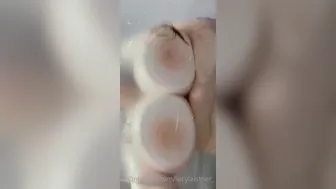 lucylaistner dark haired babe digging with sex machine