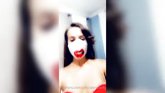 officialkmbooty gorgeous model seduces with big tits