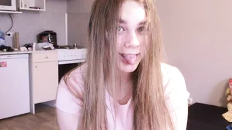 lucylaistner sex machine makes the slut groan