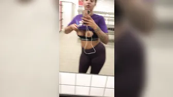 priya y jumps on a toy and cums