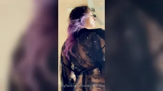 lil Showy chick