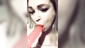 naughtycherry ardent babe jerks off in  private e