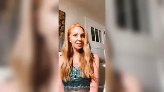 mrsrobinsonxo sexy brown hair caresses shaved holes