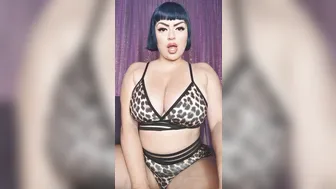 mistressvixenn charming slut demonstrates her ardent body.