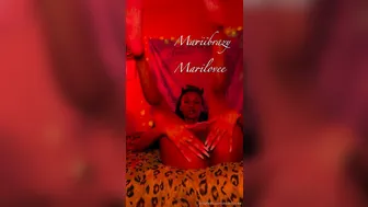 marilovee tasty slut naughty with a vibrator