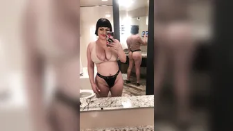 mistressvixenn Chicks with big ass