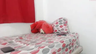 fantasy_room Chic Shows Shaved Holes