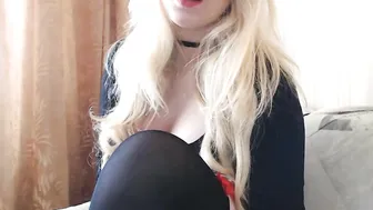 pervyblonde Pleasant quirk wriggles in free chat