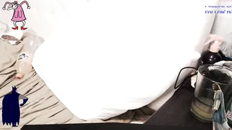 ps4pro Naughty bitch pulls shaggy pussy