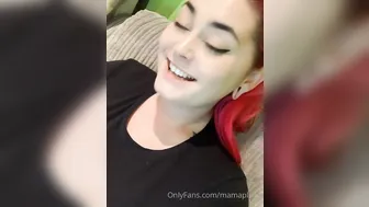 mamaplugs hot babes jerking pussies