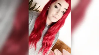 mamaplugs teen black-haired chick talks coquettishly on camera