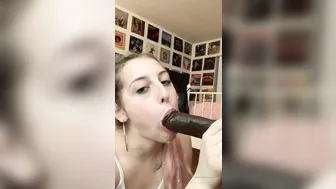 melodyparker69 tempting chick fingering pussy