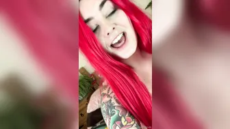 mamaplugs big tit teases her pussy with a phallus