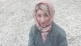 katy black-haired confused - having fun in fries