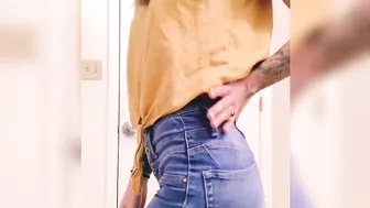 kaylynnkay luscious babes lick cunt in pose