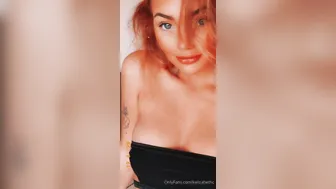 hempresskc bbw fondles her cunt and nipples