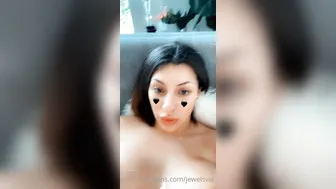 jewelsval dancing at the pole