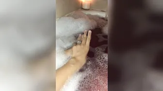 jewelsval Lustful lady