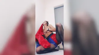 hempresskc lustful bitch demonstrates shaved holes