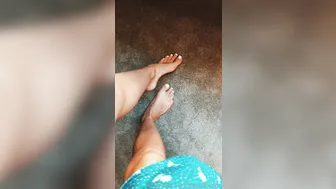 hempresskc wonderful woman gently pulls pussy