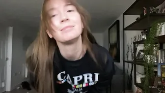 kirabee hot slut fingering himself