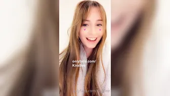 kirabee spectacular babe jerks off anus