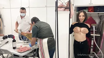 imevesweet naughty  girl  fingering vagina in the shower