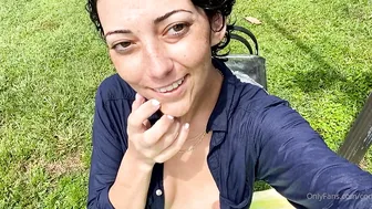 codilake big breasted female - pussy fingers