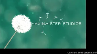 carammaxima homemade bitch performs a striptease