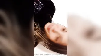 anastasiabrokelyn likes to hammer in all holes