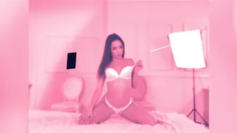 anastasiabrokelyn Piquant hide