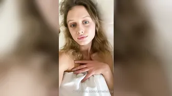 amelielou desired woman fucks herself with fingers