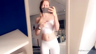 Sia Siberia Slender confused