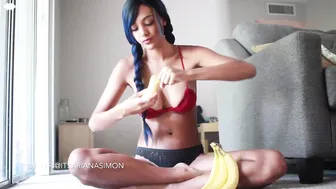 ariana Bitch in