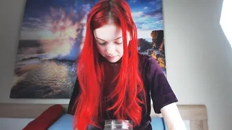 Perfekttlilly18 Busty hide