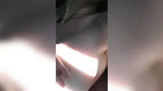 Perfekttlilly18 stunning slut dabbles with dildo