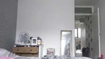 Penny Lee big breasted slut fucks shaved cunt