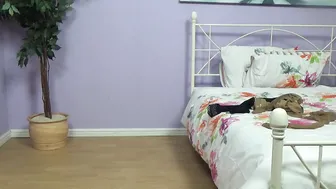 Penny Lee Cute chicks