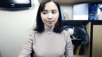 valensafarfor adult bitch fucks her ass