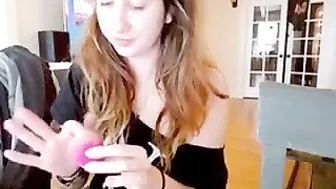 sluttypotato_ cums from masturbation in front of the camera