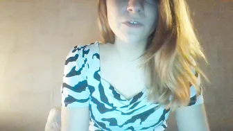 stellaright_ tender blonde squeezes boobs