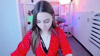 rudy_mmm beauty fucks her holes with dildos