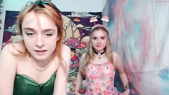 real_br4t Pregnant chick