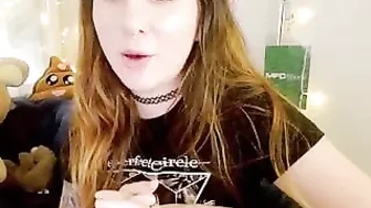 sluttypotato_ black haired bitch shows her boobs