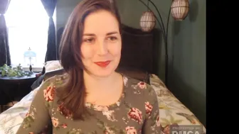 maizy_mae Showy chick