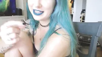 sluttypotato_ shy curls yelling from a wild orgasm
